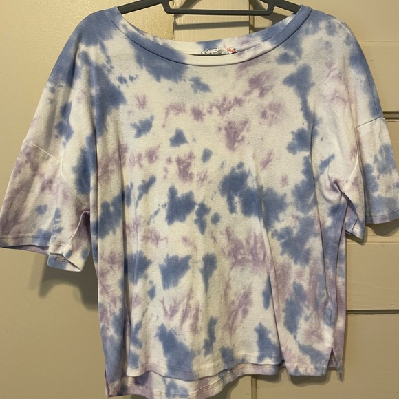 Purple and blue semi tie-dye slight crop top - Picture 3 of 4